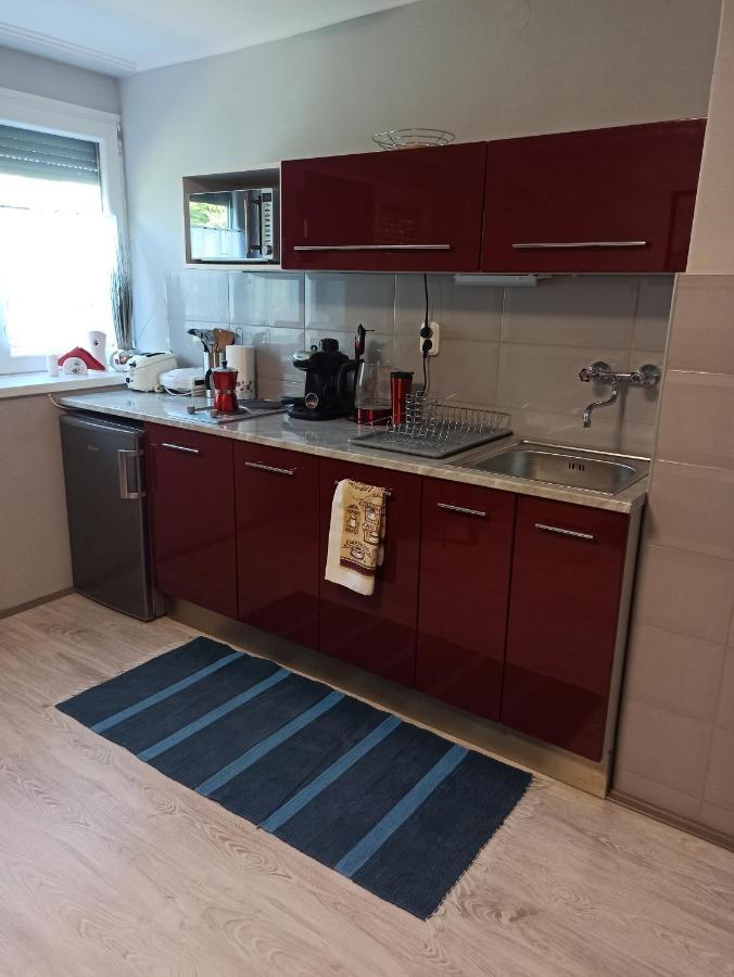 Angi Apartman- Nagyszeru Elhelyezkedes, Vendegkozpontu Szallashely-Szolgaltatas Appartement Harkány Buitenkant foto