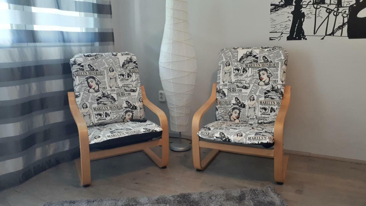 Angi Apartman- Nagyszeru Elhelyezkedes, Vendegkozpontu Szallashely-Szolgaltatas Appartement Harkány Buitenkant foto